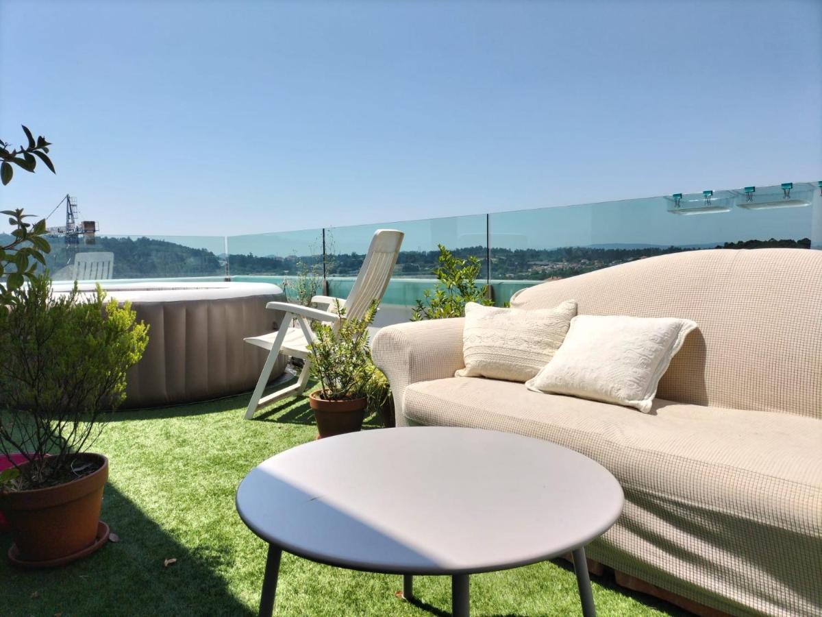 Ferienwohnung Preciosa Habitacion Doble En Atico Con Terraza Santiago de Compostela Exterior foto